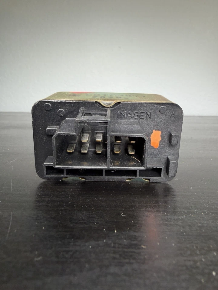 1991-1993 Mitsubishi 3000GT Stealth Fuel Pump MFI Relay E8T07871 - Image 3 of 4
