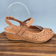 Spring Step Sandals Womens 7.5 38 Tan Leather Perforated Peep Toe Wedge Shoes