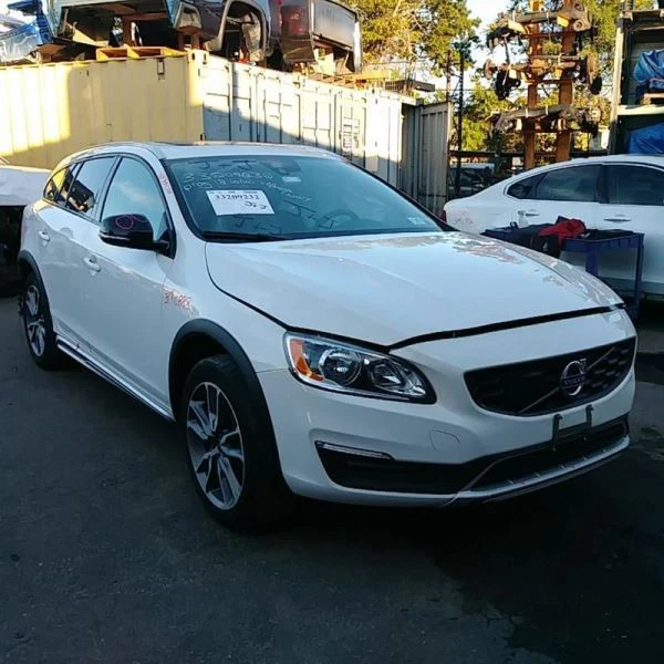 2018 Volvo V60 OEM Intercooler 2.0L ID 31474506 Fits 15-18 - Image 4 of 4