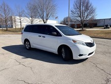 2017 Toyota Sienna 