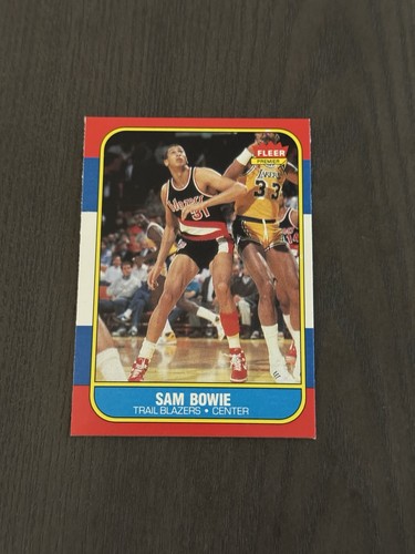 Tarjeta de baloncesto Fleer #13 1986-87 Sam Bowie Portland Trail Blazers novato radiocontrol - Imagen 1 de 2