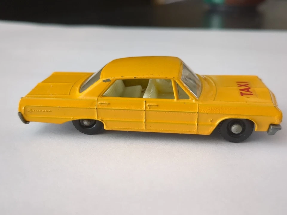 Matchbox Lesney 1965 #20-C, Chevrolet Impala Yellow Taxi Cab (7) - Image 2 of 4