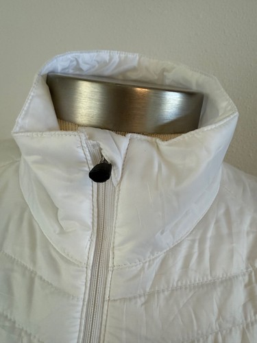 Women’s XL Nike Golf Aerolayer Full Zip Puffer Vest. Snow White. - Picture 2 of 17