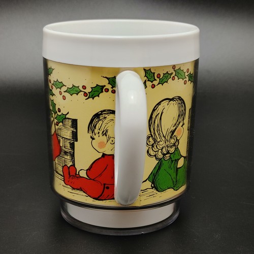 Vintage Christmas Scene Mug Kids By Fireplace & Stockings Insulated By Dawn USA - Picture 4 of 10