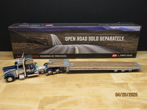DCP FIRSTGEAR PETERBILT 389 CON CAMA 48" Y REMOLQUE DE TRES EJES Talbert 5553ta
