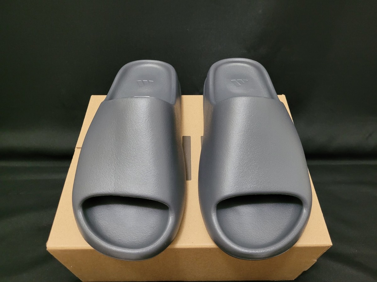 Gray Yeezy slides. Size: men’s 10 Adidas Yeezy Slides Slate Grey - Men main image 2