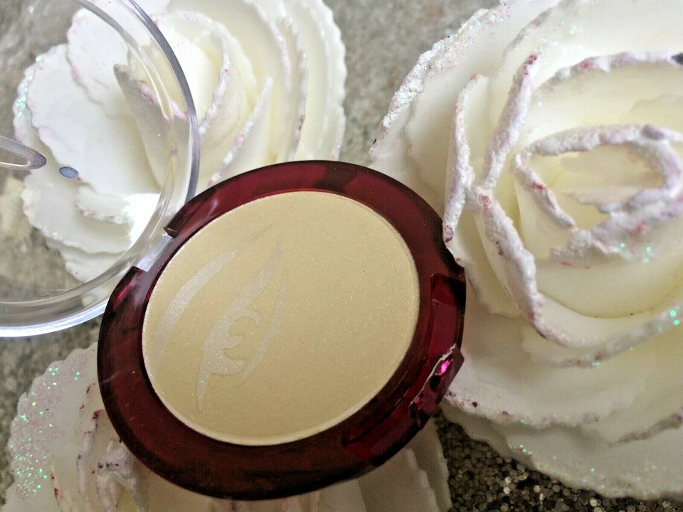 INNOXA YEUX FARD A PAUPIERES OMBRE DIVINE poudré IVOIRE 3GR