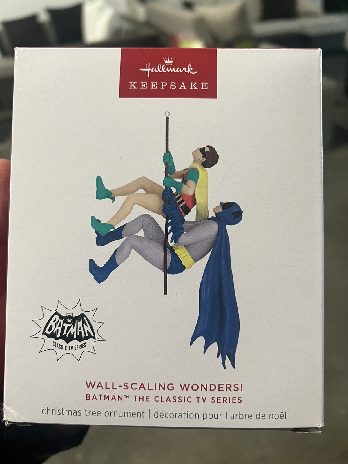 SOLD OUT! Hallmark 2024 Batman And Robin Wall Scaling Wonders! Keepsake Ornament