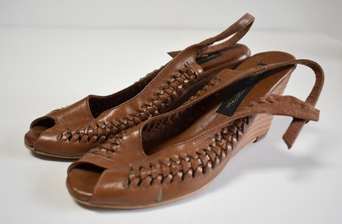 Vtg 70s/80s Sweet Steps Sz 6.5 Leather Woven Peep Toe Wedge Wood 3" Heel Sandal - Picture 2 of 11