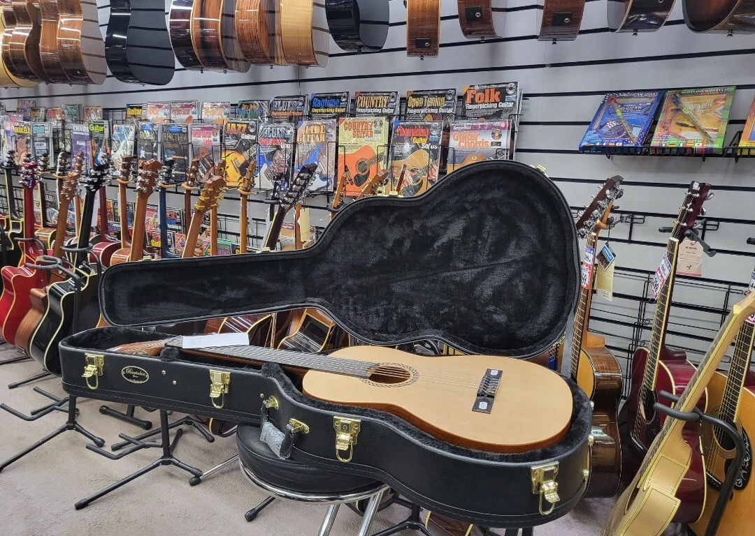 Dreadnought for sale fingerpicking