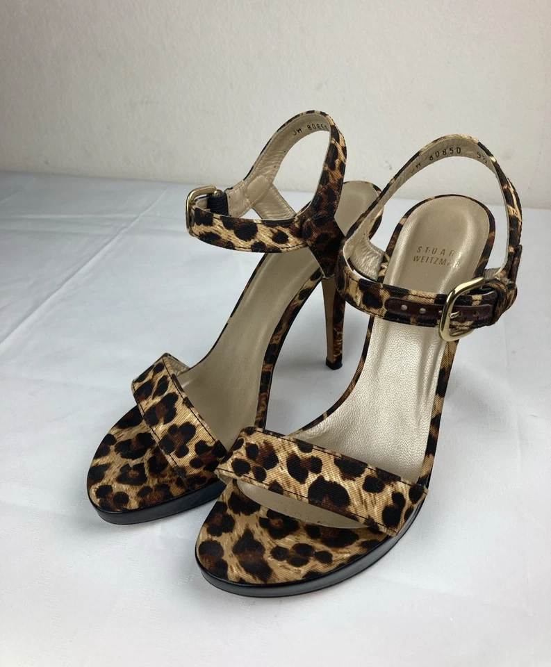 Sandalia de aguja con plataforma Stuart Weitzman para mujer talla 9,5 M marrón leopardo nailon Foto 3 de 4