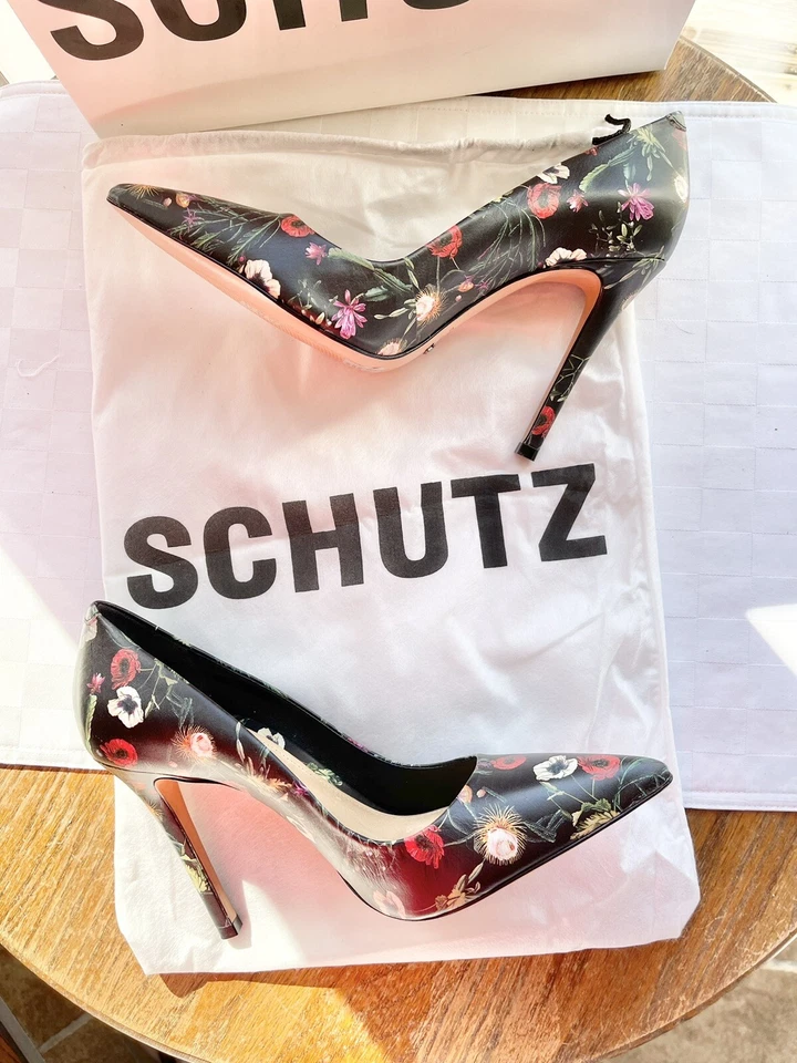 Schutz Gilberta Black Red/White Multi Color Leather Point Toe Pumps 8.5M RARE!! - Image 4 of 4