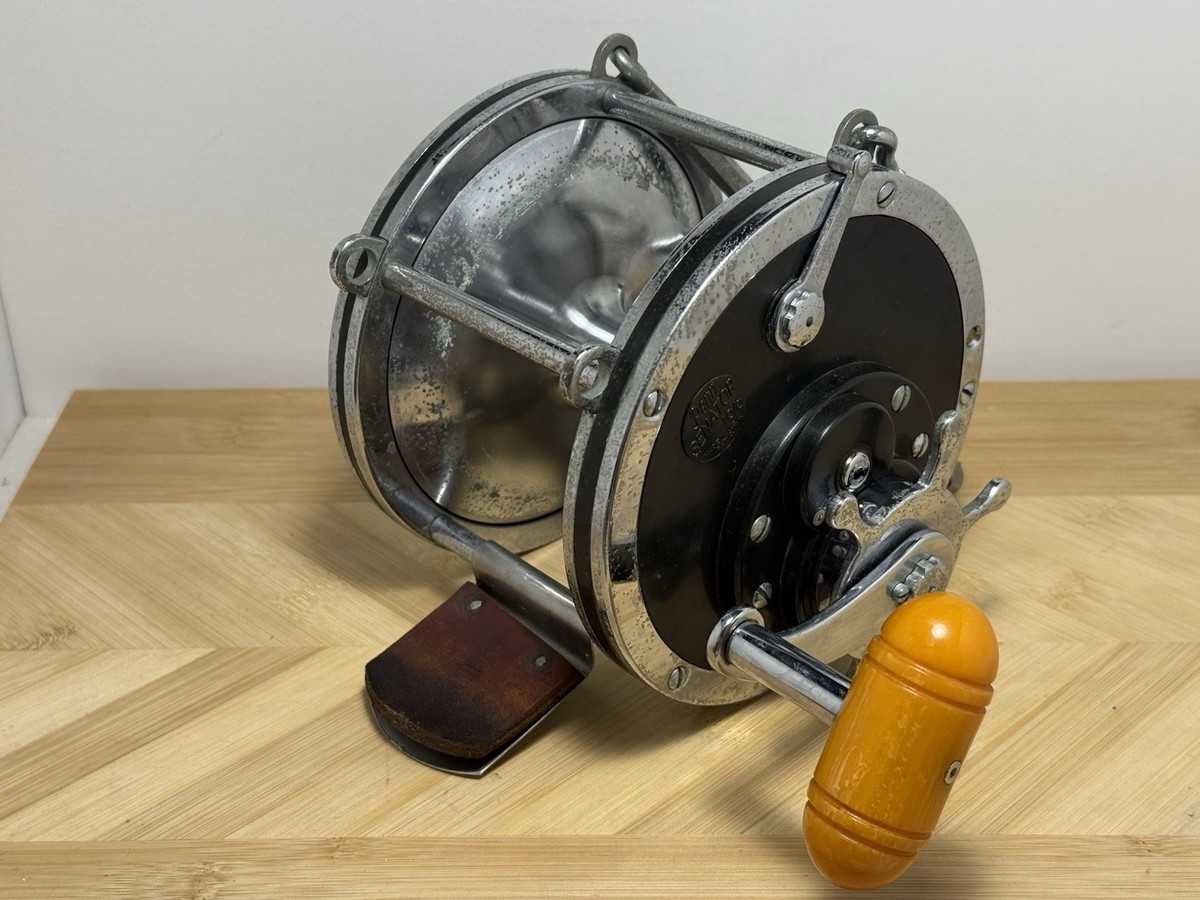 Vintage Penn Senator 116A 10/0 Reel in Original Box w/Manual