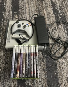 Microsoft Xbox 360 White Console Bundle Tested Working- Read Description
