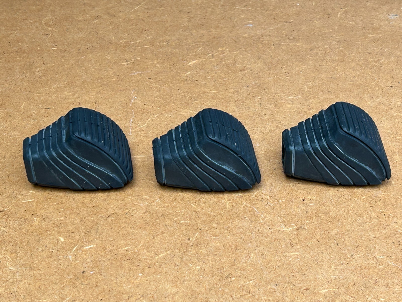 Pearl Heavy Rubber Feet (3-pack) for Snare or Cymbal stand Spares Hardware photo 3