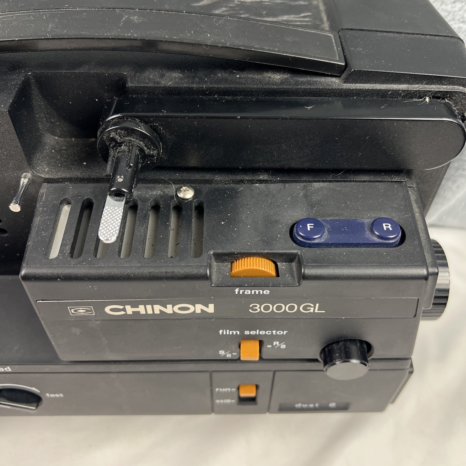 CHINON 3000GL DUAL 8mm  ADJUSTABLE Speed Movie Projector w/Manual TESTED READ