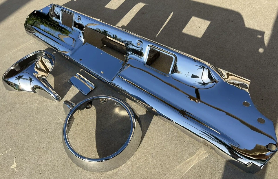 THUNDERBIRD REAR BACK NEW TRIPLE CHROME PLATED BUMPER 61-63 1961-1963 FORD OEM - Image 4 of 4