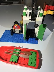 LEGO System 6244 Armada Sentry Vintage Pirates 1996 Complete With Instructions