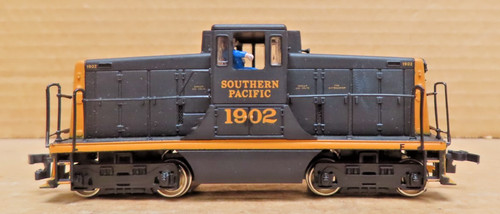 Interruptor diésel Bachmann 80017 HO Southern Pacific GE 44 toneladas #1902 con caja | Condition: Used