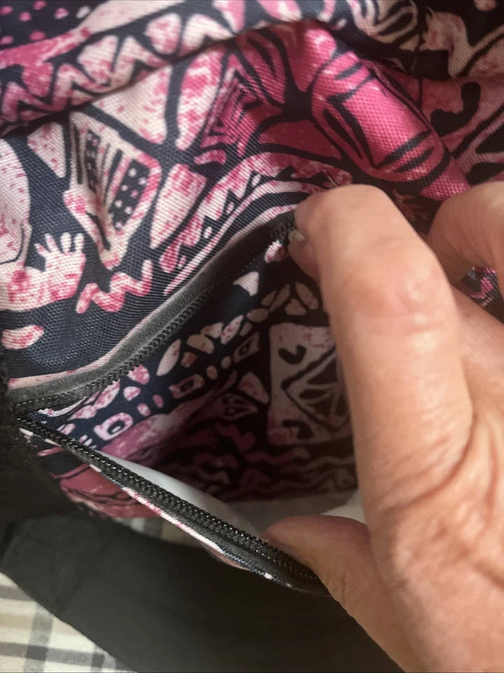 LL Bean 23” Grande Aventura Bolso de Lona Grande Azul y Rosa Patrón de Mano Foto 4 de 4