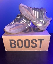 Adidas Yeezy Boots 700 Mauve Size 11.5
