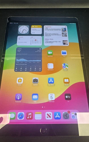 Apple iPad Air (3rd Gen) 64GB, Wi-Fi  - Space Grey - Touch Screen Faulty
