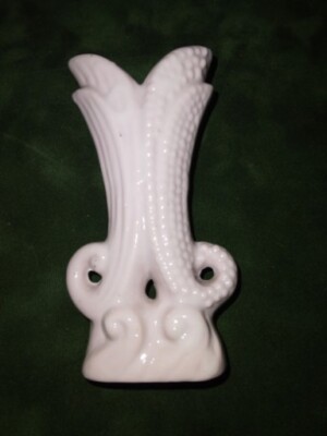 Vintage Mini Bud Vase Pink Fluted Top with Flower Accent JAPAN Hat