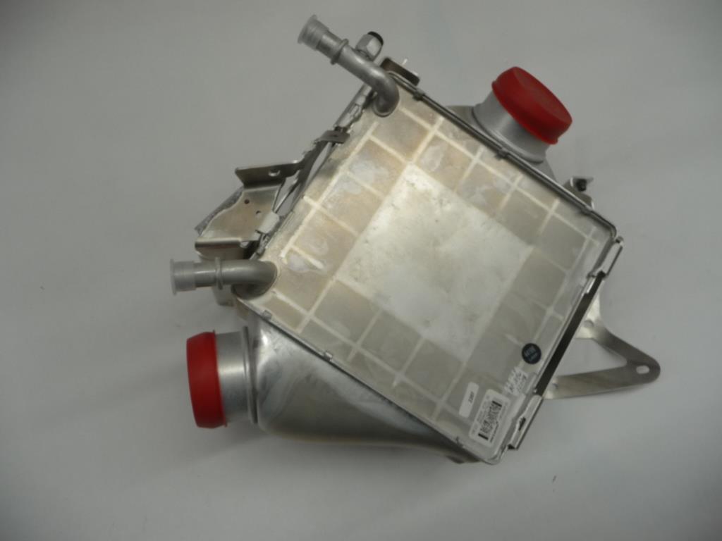 2016-2019 McLaren 570S RH, Right Side Turbo Intercooler 13F0303CP OEM A1