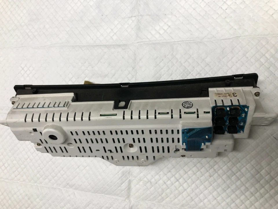 2001-2003 TOYOTA PRIUS Instrument Cluster SPEDOMETER 47031 B OEM (29 A) - Image 4 of 4