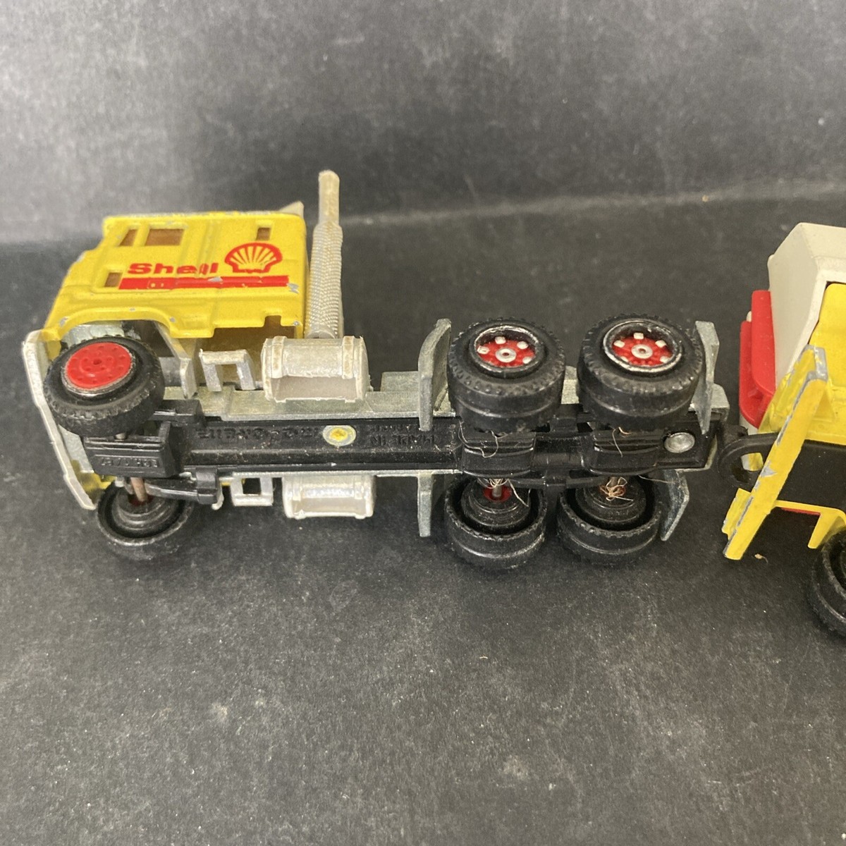 Majorette Camion avec remorque bateau rouge