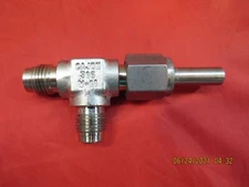 Cajon SS T Tee Connector 316 W-11 w/ 1" Straight SS Connection Tube