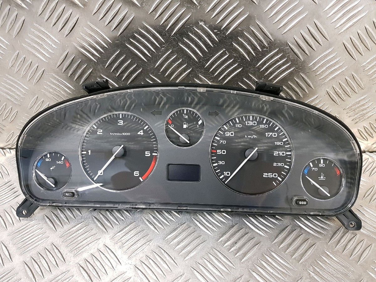 Compteur PEUGEOT 406 PHASE 1 Essence occasion
