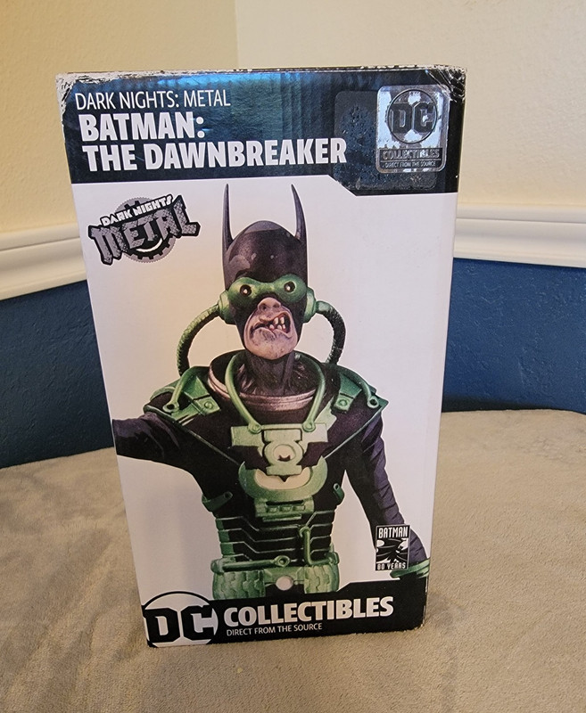 DC Collectibles Dark Nights: Metal Batman Dawnbreaker Figurine LE 1639/5000