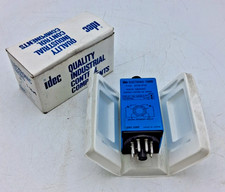 IDEC RTE-P12 Electronic Timer 1-10M