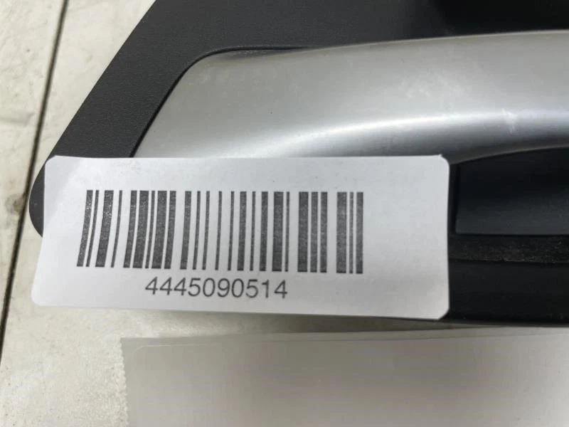 Chrysler 300 2013 manija de puerta interior trasera izquierda lado del conductor OEM+ Foto 2 de 4