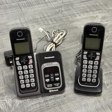 Panasonic Phone KX-TGD560 Bluetooth 2 Handsets  Answering Machine  Dock