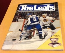 FEB. 25TH 1985 NHL GAME PROGRAM - BLACK HAWKS VS LEAFS NRMT+ !!