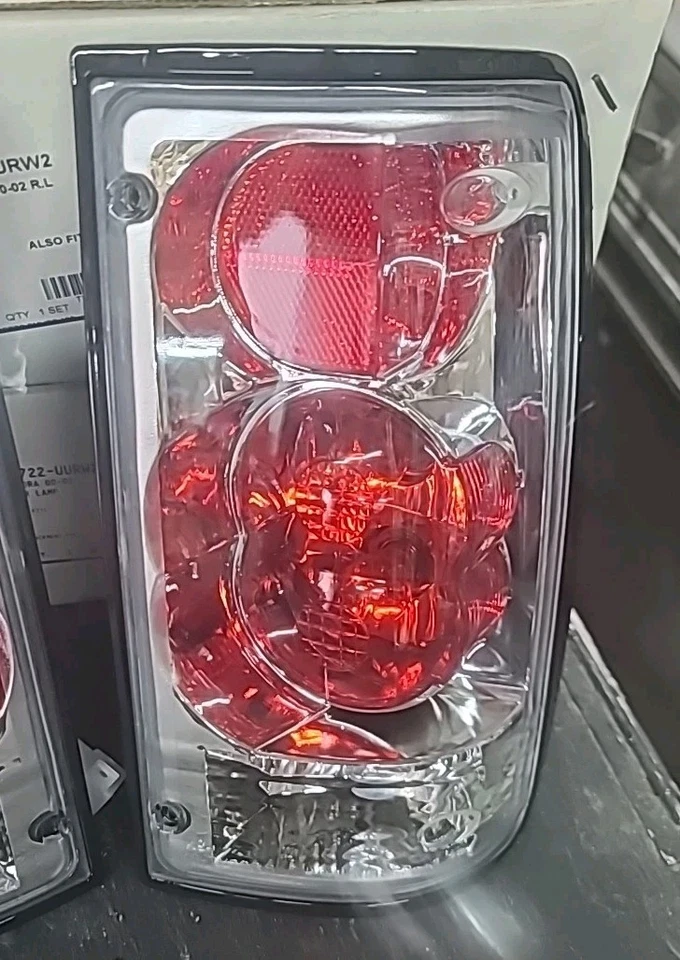 For 1989-1995 Toyota Pickup SR5/DLX/RN02/Base Chrome/Red Clear Brake Tail Lights - Image 3 of 4