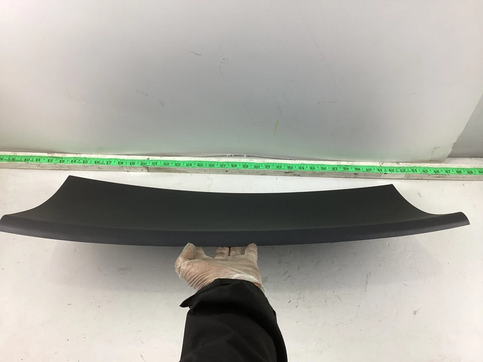 Painel de acabamento da janela do porta-malas Volkswagen Beetle 2012-2019 escotilha traseira/malas 5C5867707A fabricante de equipamento original - Imagem 2 de 4