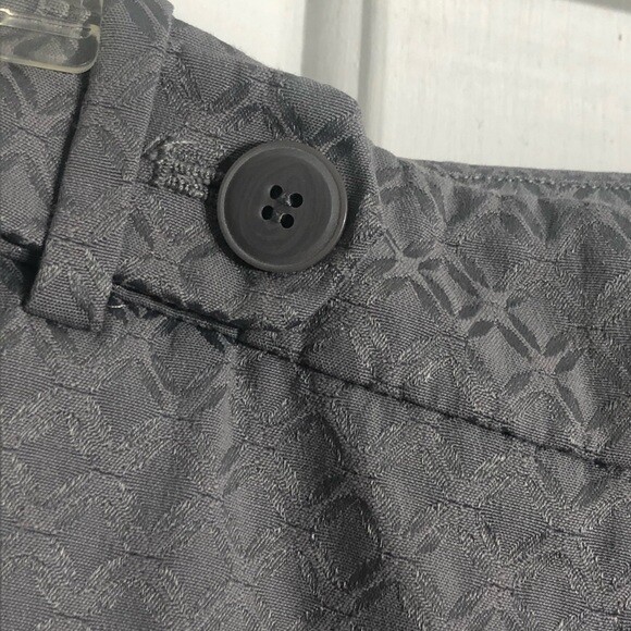 Loft gray textured patterned Capri crop pants sz 6 - image 3