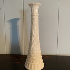 Vintage Anchor Hocking Stars & Bars Milk Glass Flower 9โ Bud Vase - Made In USA