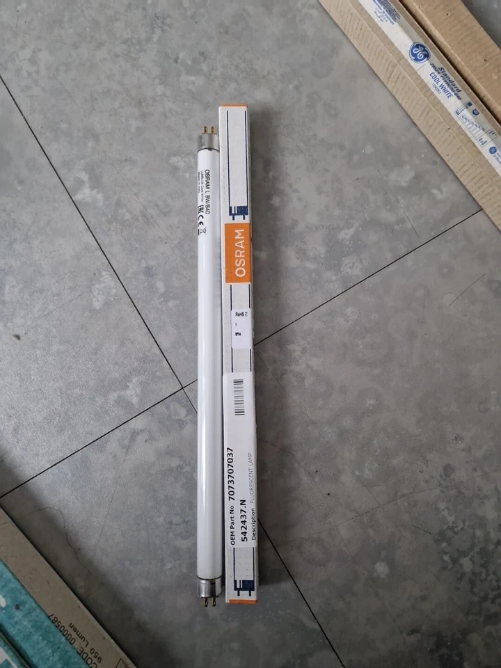 OSRAM 8 watt 12 inch Colour 840 Cool White T5 Tube - Image 4 of 4
