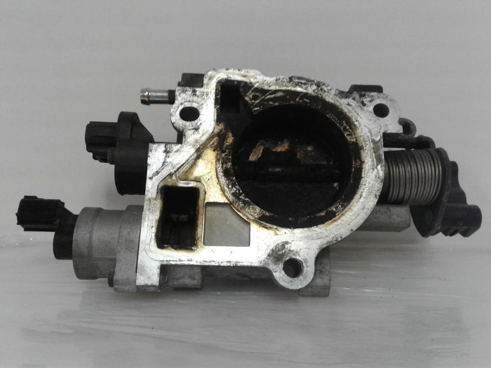Used Fuel Injection Throttle Body fits: 2001 Chrysler Voyager Throttle Valve Ass - Imagem 3 de 4