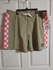 Quiksilver Men s Original Arch 18 Boardshorts: ALOE: NEW WITH TAGS: SIZE 38