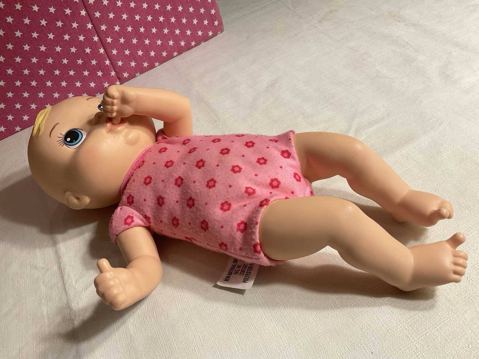 2012/17 HASBRO BABY ALIVE LUV N SNUGGLE DOLL, THUMBSUCKER, B