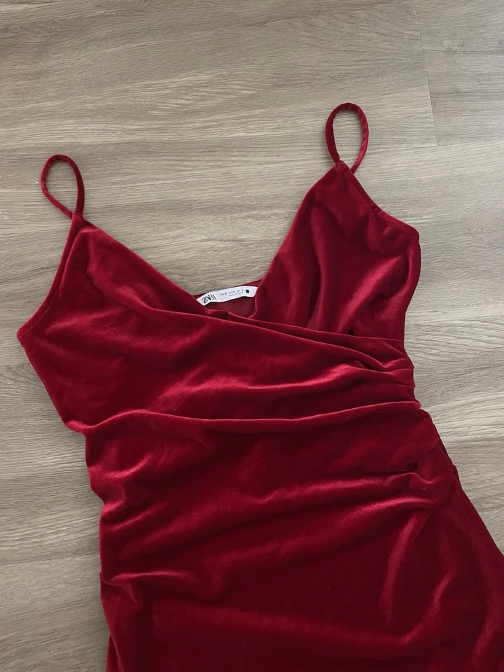 Zara Blogger Samt Kleid Velvet Rot Weinrot Bordeaux Stretch Maxikleid Elegant - Bild 3 von 4