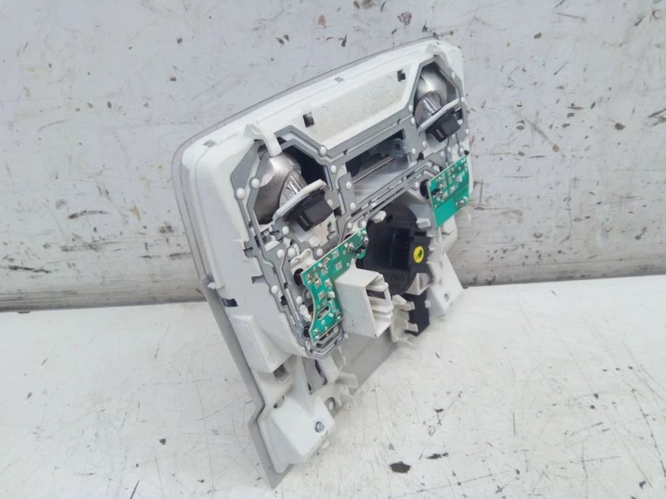 Interior Light Dome Light Reading Lamp Sunroof Fits for VW Tiguan (5N) 2.0 Td — 第 4/4 张图片