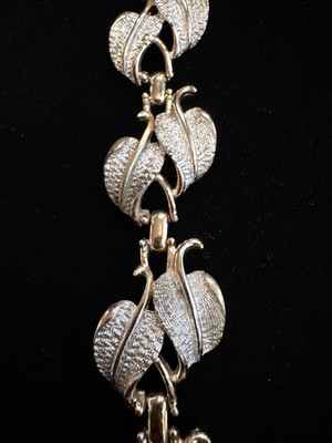 Emmons Vintage Thick Link Leaf Textured Bracelet EMJ Marked GoldTone