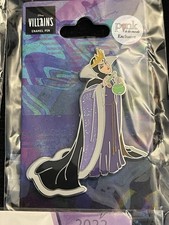 Disney PALM- Evil Queen - Snow White and the Seven Dwarfs Pin
