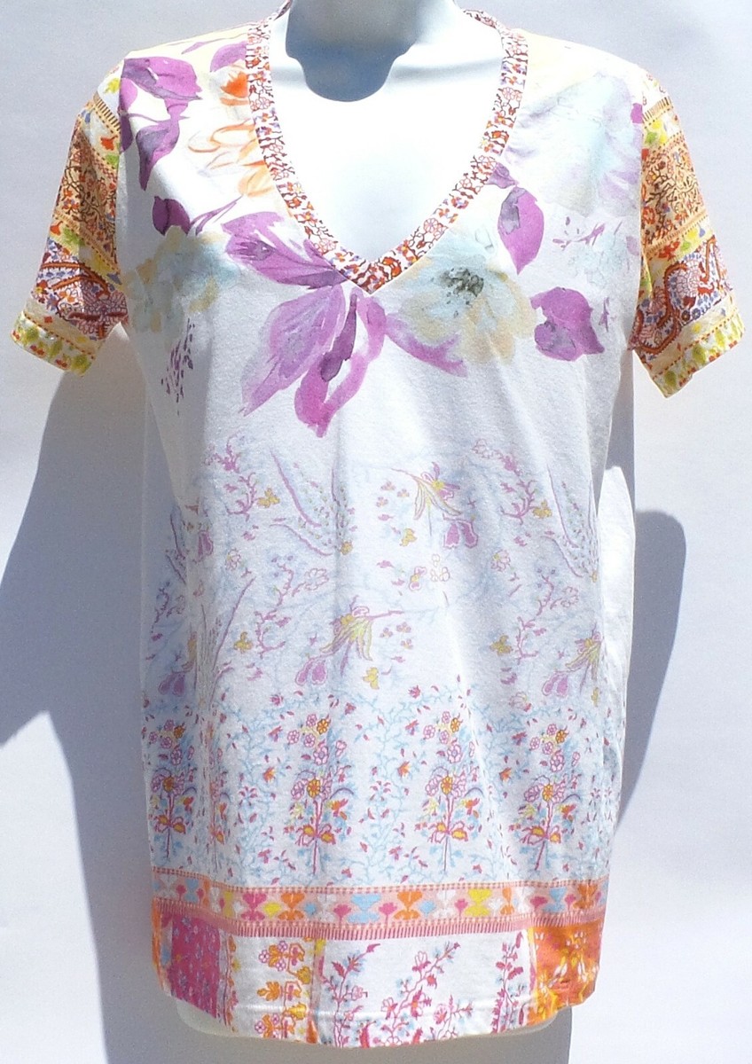 Tシャツ・カットソー Etro Short Sleeve T-Shirt With Floral ETRO White Multi Floral Mixed Print Short Sleeve Vneck